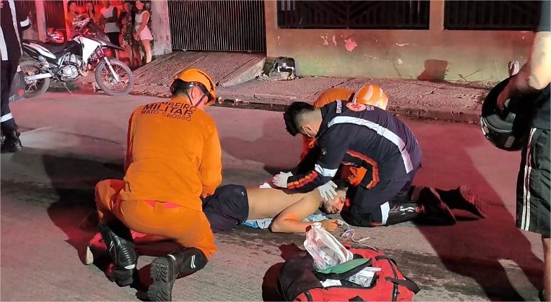 Entrega de iPhone termina com homem baleado por policial penal