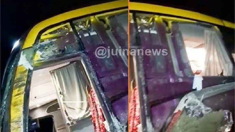 Ônibus com pacientes bate em caminhão em rodovia de MT durante a madrugada e deixa feridos