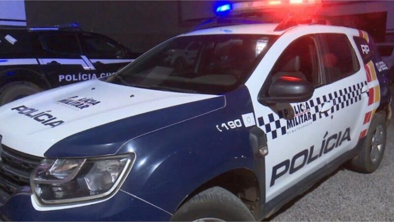 Quadrilha de adolescentes ligados ao PCC invade residência e ameaça jornalista