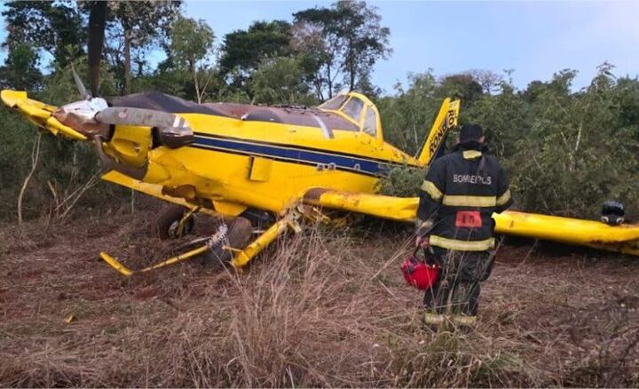 Avião cai em área de mata e piloto é hospitalizado em Mato Grosso