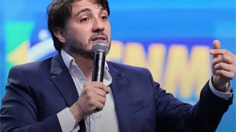 Em Cuiabá, Renan Santos defende transformar favelas em hotéis e acabar com comunidades em 10 anos